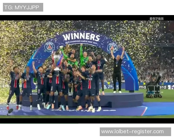 西甲激战巴黎圣日耳曼大胜切尔西绝杀瞬间点燃全场气氛与转会传闻