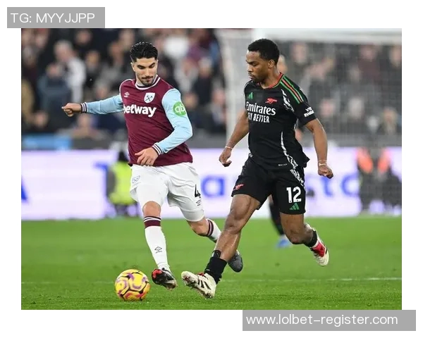 英超激战：多特蒙德险胜阿森纳红牌事件引发全场热议