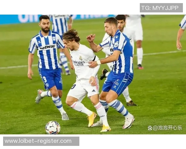 西甲精彩对决那不勒斯狂胜波尔图全场沸腾瞬间回顾