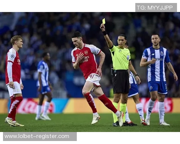 足总杯阿森纳大胜波尔图红牌事件引发全场热议与争议